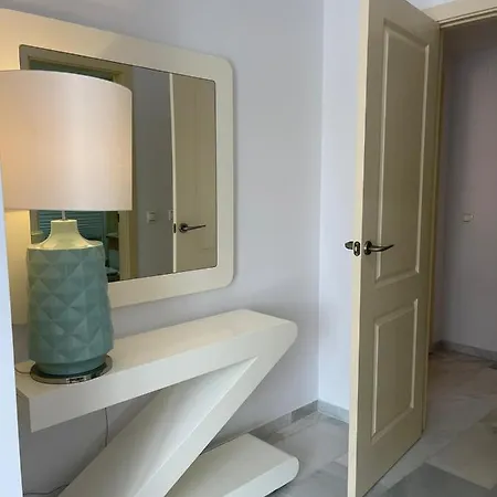 Playa Residencial Con Piscina Marbella