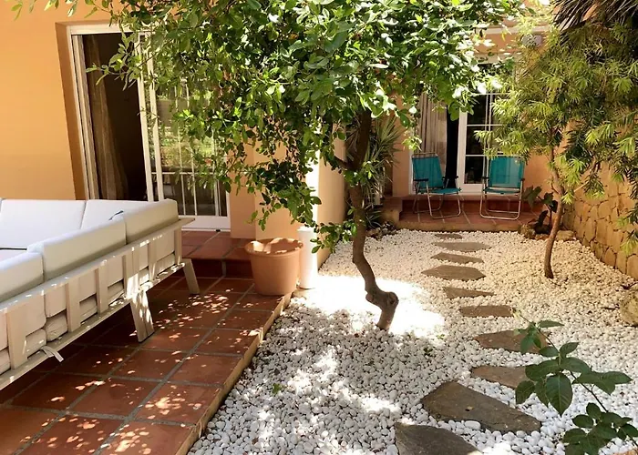 Playa Residencial Con Piscina
