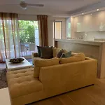 Playa Residencial Con Piscina Μαρμπέλλα
