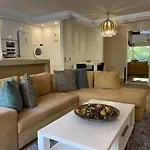 Playa Residencial Con Piscina Διαμέρισμα *