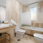 Playa Residencial Con Piscina Διαμέρισμα *