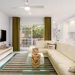 Playa Residencial Con Piscina Μαρμπέλλα